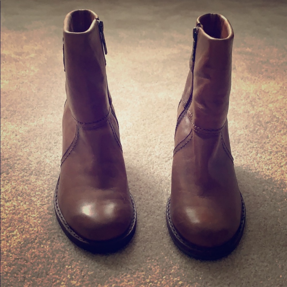 Brown vero cuoio boots